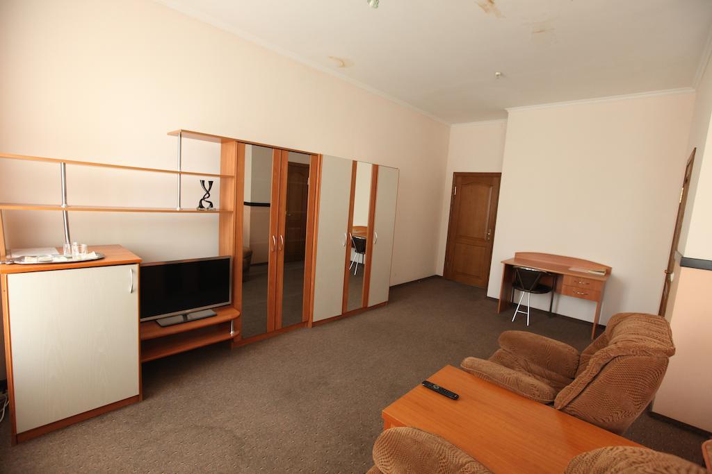 Hotel Kim Mogilev Habitación foto