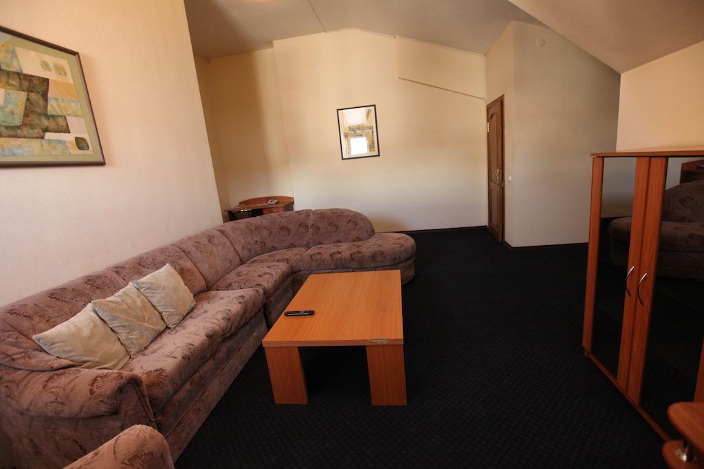 Hotel Kim Mogilev Habitación foto